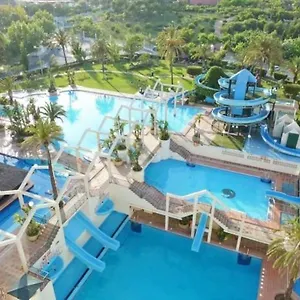 https://benalbeach-jr-suite.es-andalucia.com